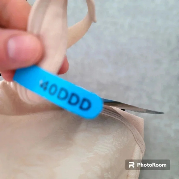 *NWT* Bali One Smooth U Side Smoothing Foam Underwire Bra Champagne Sz 40DDD/40F - Picture 6 of 6